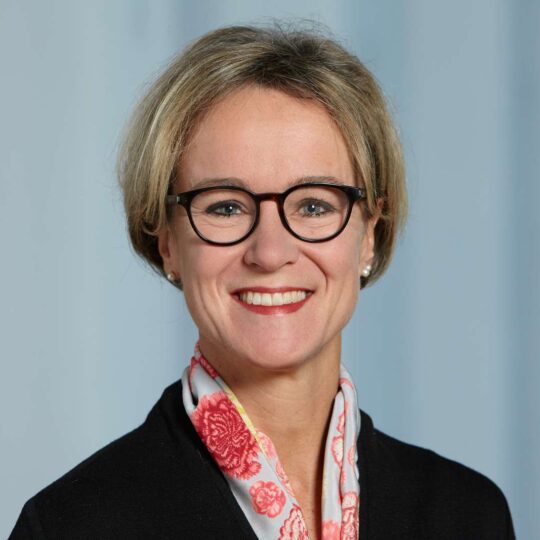 Annette Oxenius