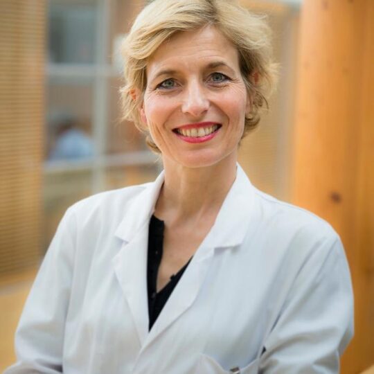 Dr Caroline Robert médecin dermatologue et chef du service de Dermatologie de l’institut Gustave Roussy